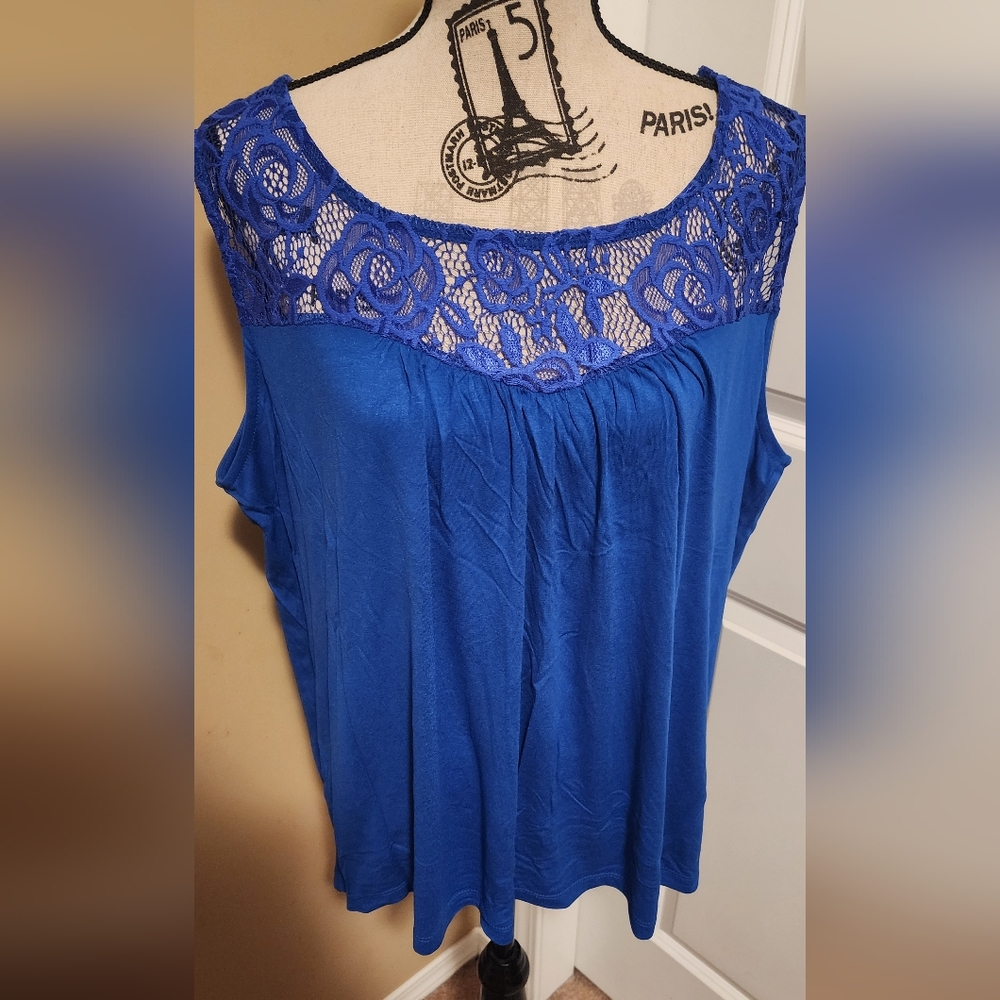 NWT Lace Yoke Sleeveless Women's Top In Royal Blue